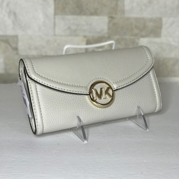 Michael Kors Handbags - Michael Kors Fulton Wallet